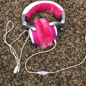 Skullcandy hot pink furry headphones!